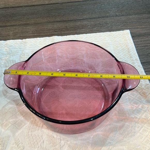 Corning Cranberry Bowl with Handles - Picture 9 of 11